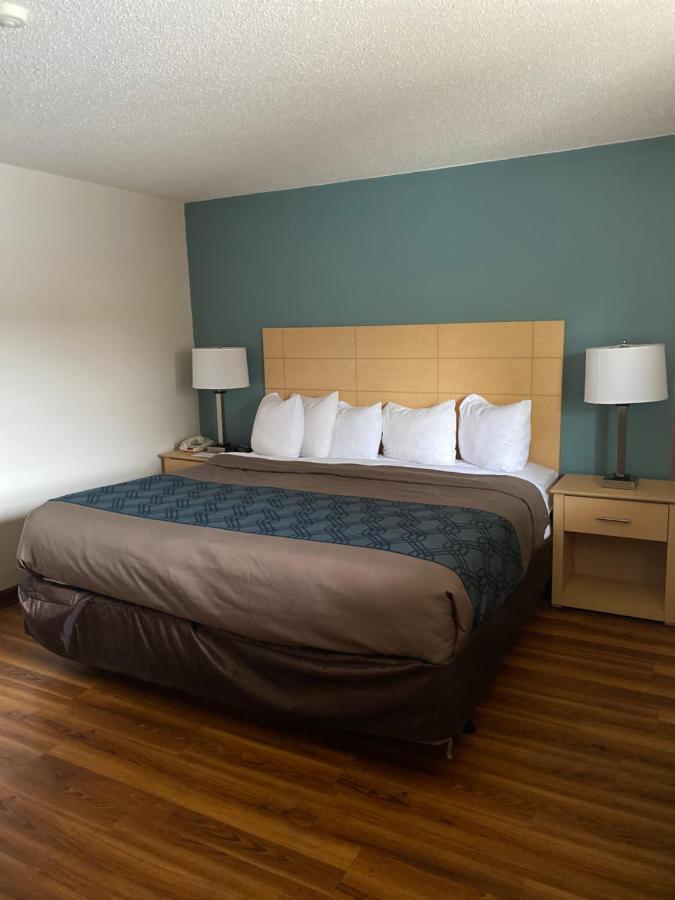 Econo At The Falls North Lodge *